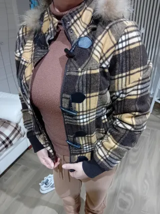 Giubbino donna con cappuccio e pelliccia