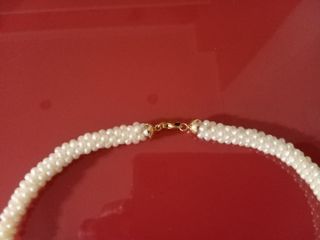 Collar de perlas naturales pequeñas