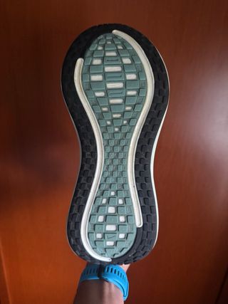 Nike Vomero Plus Talla 42