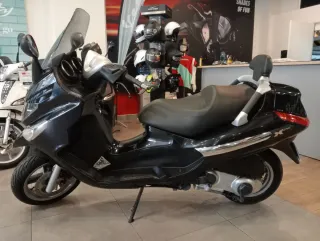 Piaggio X Evo 125