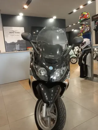 Piaggio X Evo 125