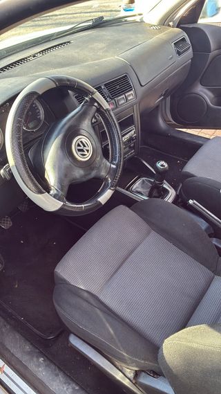 Volkswagen Golf 2002