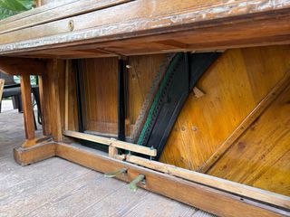 Piano Vertical Madera