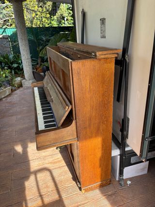 Piano Vertical Madera