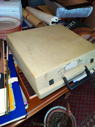 OLYMPIA TRAVELLER DE LUXE MACCHINA DA SCRIVERE QZE