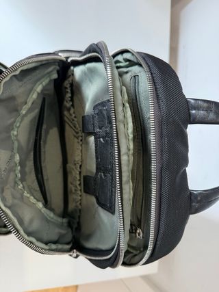 Mochila pequeña Piquadro Negra