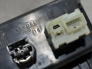 CENICERO OPEL GRANDLAND X BH01 00226349