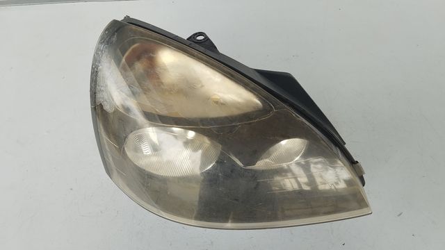 Renault Clio Faro Derecho