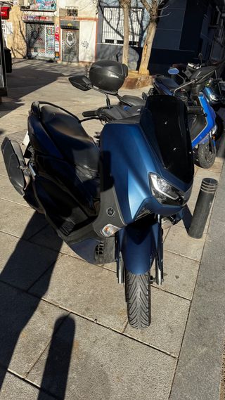 Yamaha NMAX Maxi Scooter Azul