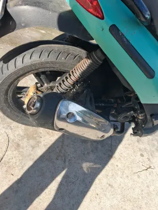 Moto Aprilia Scooter 125