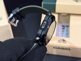 Casio Pro Trek PRW-6900Y solar