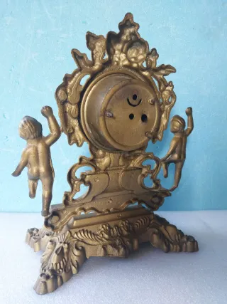 Orologio da tavolo con putti