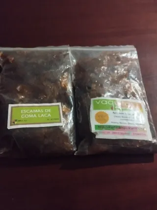 Goma laca en escamas - 2 paquetes