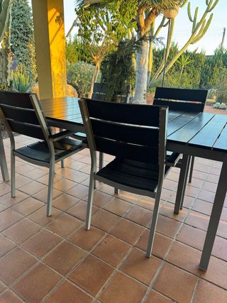 Mesa Terraza Metal y Madera Oscura