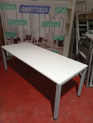 Mesa de reunión Entrega gratuita