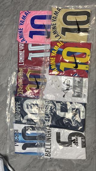 Camisetas de fútbol sin estrenar