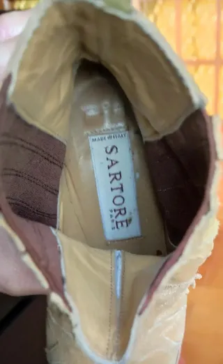 Botines Sartore de ante color Camel