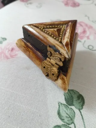 Cajitas joyeros de hueso y madera decoradas