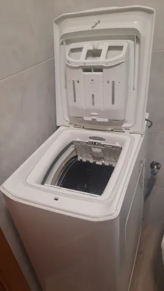 URGE VENDER Lavadora Hoover carga superior