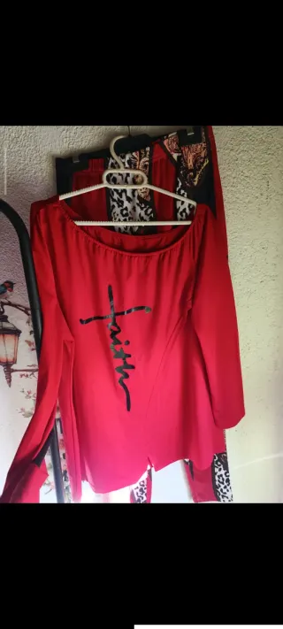 Conjunto Primavera Rojo y Multicolor