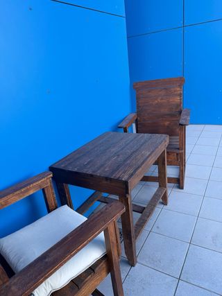 Conjunto mesa y 2 sillas madera maciza