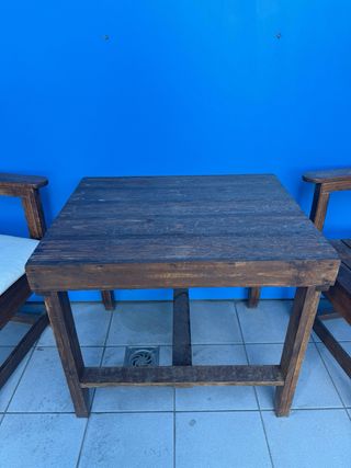 Conjunto mesa y 2 sillas madera maciza
