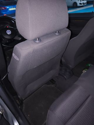 Volkswagen Polo 1.4 Gasolina – 5 puertas –2001