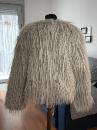 Abrigo pelo sintético Zara Talla L