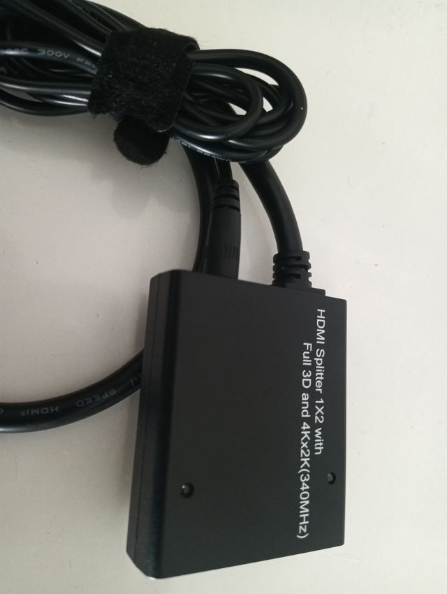 2 Cables HDMI 10Mt (con ferritas) + 1 Splitter 1x2