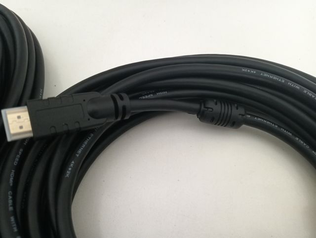 2 Cables HDMI 10Mt (con ferritas) + 1 Splitter 1x2