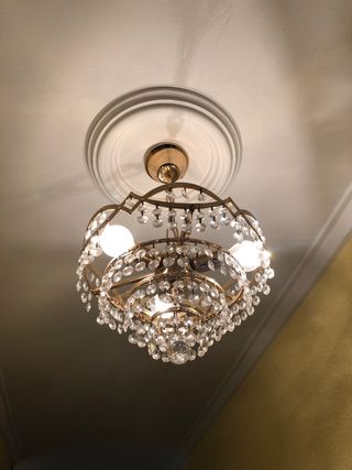 Lámparas de techo dorada con cristales