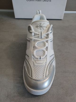 Calvin Klein Jeans Zapatillas Blancas y Plateadas
