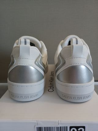 Calvin Klein Jeans Zapatillas Blancas y Plateadas