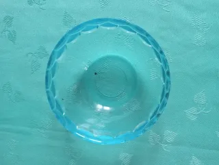 Boles pequeños de cristal para aperitivos