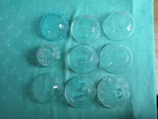 Boles pequeños de cristal para aperitivos