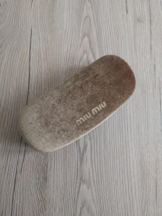 Custodia Miu Miu vintage beige