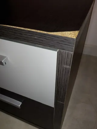 Conjunto mesita de noche 2 cajones wengue/plata