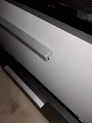 Conjunto mesita de noche 2 cajones wengue/plata