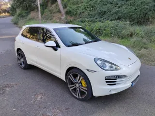 Porsche Cayenne 2011