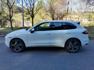 Porsche Cayenne 2011