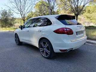 Porsche Cayenne 2011