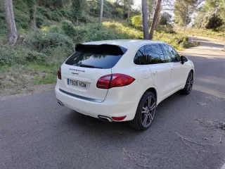 Porsche Cayenne 2011