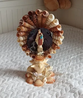 Lámpara de conchas Virgen María y Niño Jesús