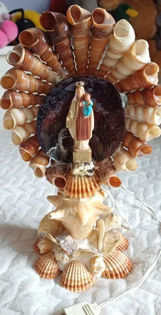 Lámpara de conchas Virgen María y Niño Jesús