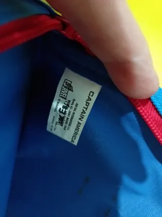 Mochila Spiderman Roja y capitan america.
