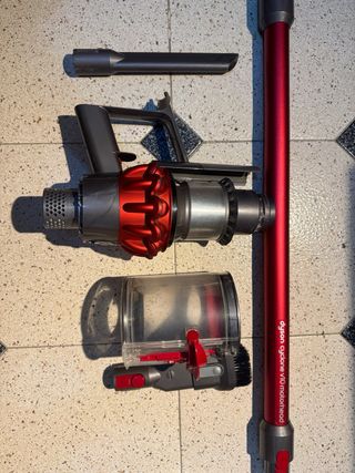 Dyson V10 Motorhead + Accesorios
