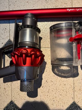 Dyson V10 Motorhead + Accesorios