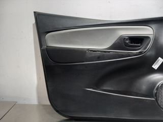 GUARNECIDO PUERTA DELANTERA IZQUIERDA TOYOTA YARI