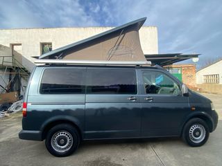Volkswagen Multivan con techo elevable