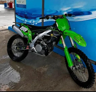 Kawasaki 450 KXF 2022 Motocross
